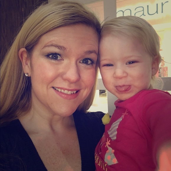 Meet your Posher, Emily - Picture 1 of 1